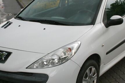 Peugeot 206 163.000 km 2.299 € Hamburg/Barsbüttel 22885