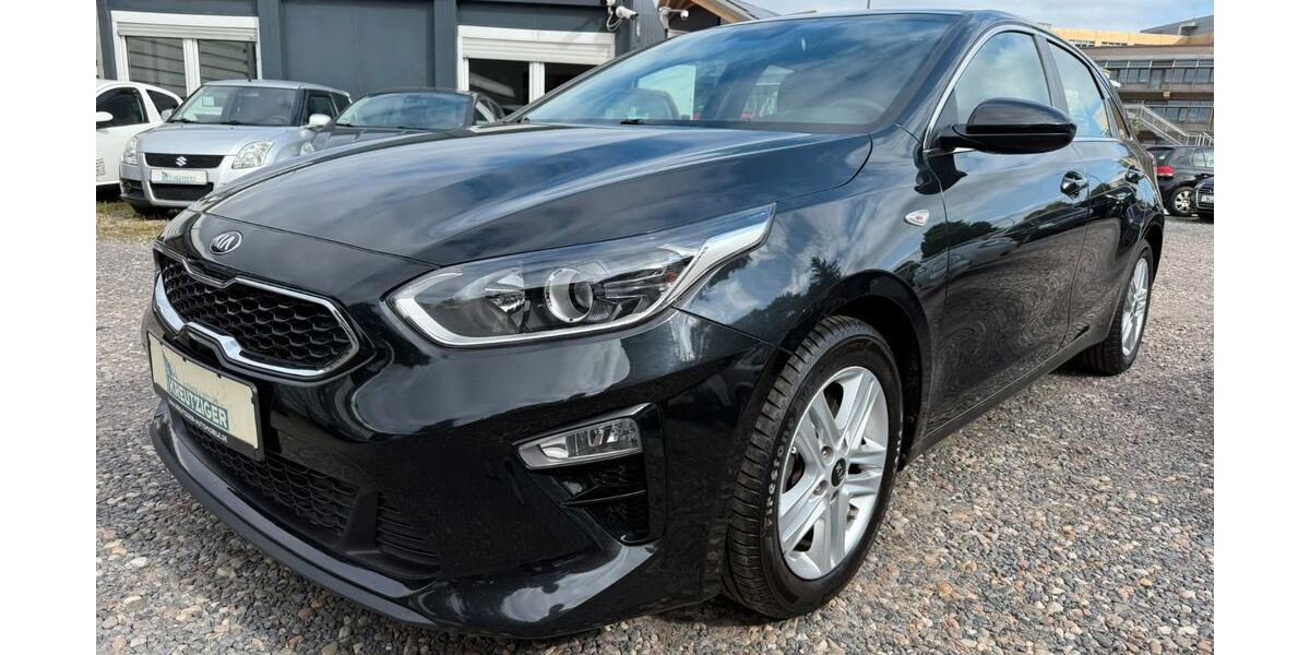 Kia ceed / Ceed 145.319 km 9.990 &euro; Hamburg 22179