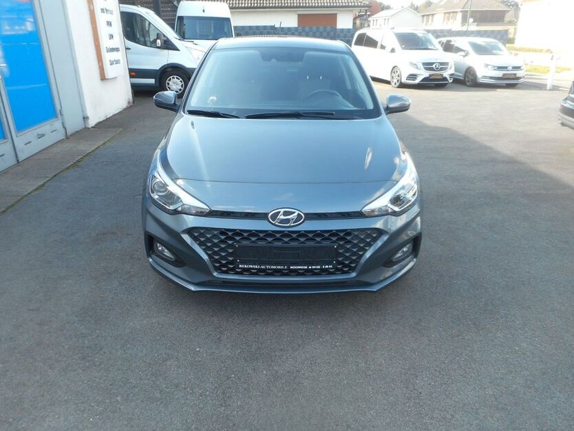 Hyundai i20 44.071 km 12.990 € Moorrege 25436