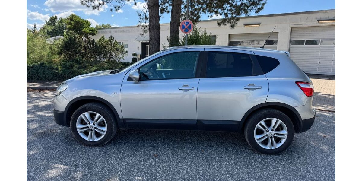 Nissan Qashqai 199.174 km 4.490 &euro; Barsbüttel 22885