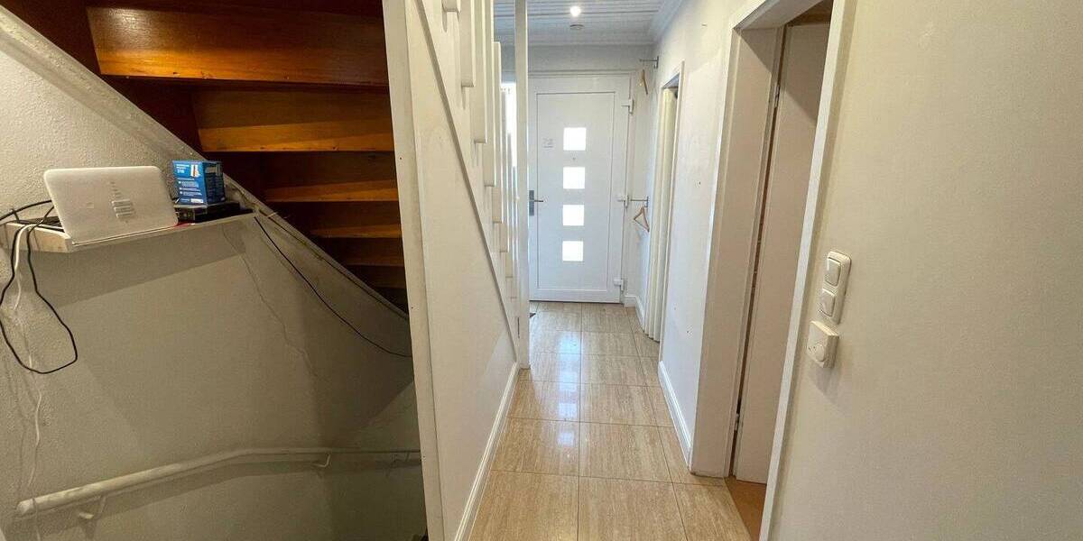 Reihenmittelhaus Hamburg Farmsen-Berne - 3 Zimmer, 105 m&sup2;, 1.650&euro; | Angebot:26798854