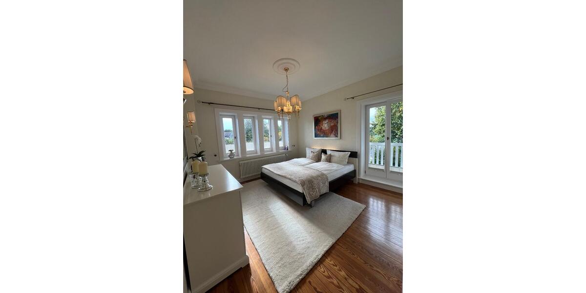 Einfamilienhaus Bargteheide - 8 Zimmer, 218 m&sup2;, 1.085.000&euro; | Angebot:26536112