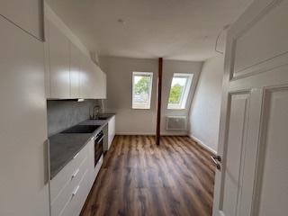 Dachgeschoßwohnung Hamburg Bahrenfeld - 6 Zimmer, 180 m&sup2;, 3.300&euro; | Angebot:26357237