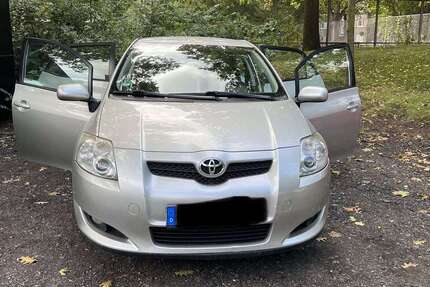 Toyota Auris 107.570 km 4.200 € Hamburg 22111