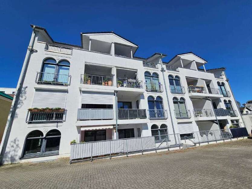Wohnung zum Kaufen in Pinneberg 289.000 € 84 m²