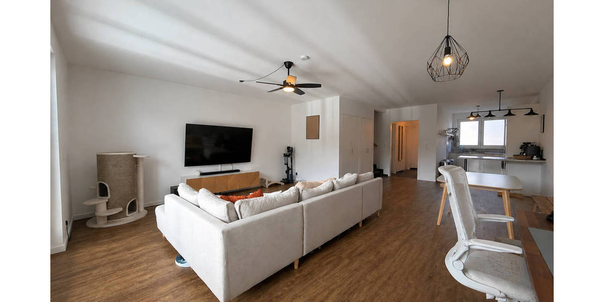 Reihenmittelhaus Norderstedt Garstedt - 5 Zimmer, 152 m&sup2;, 1.850&euro; | Angebot:26389018