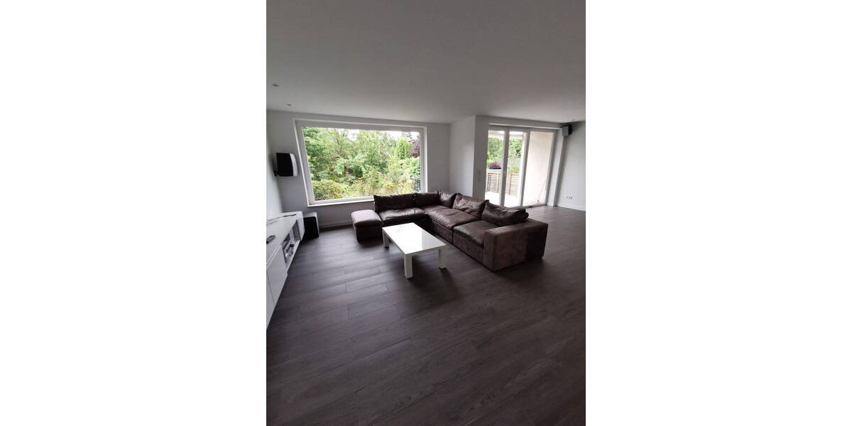 Einfamilienhaus Hamburg Rahlstedt - 8 Zimmer, 180 m&sup2;, 2.800&euro; | Angebot:26306502