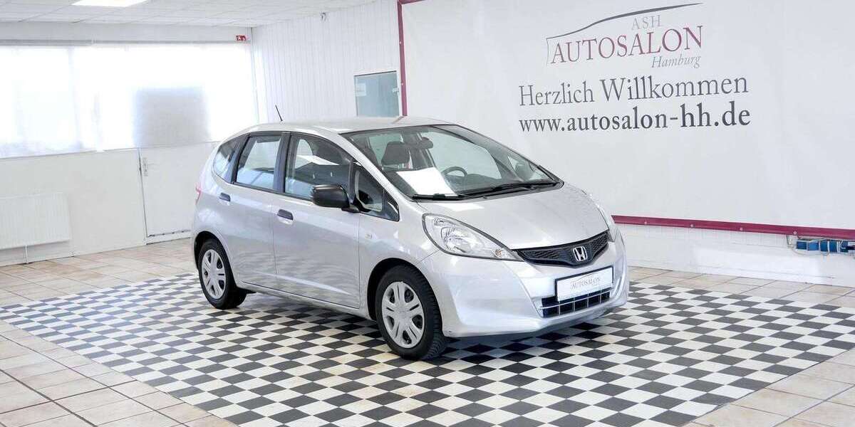 Honda Jazz 27.699 km 7.499 &euro; Hamburg 22399