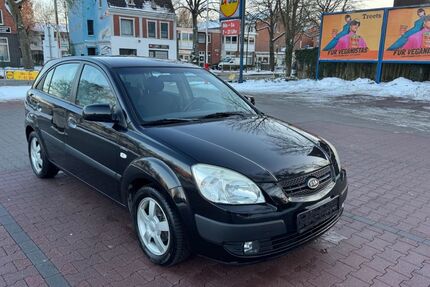 Kia Rio 147.000 km 4.999 &euro; Hamburg 22045