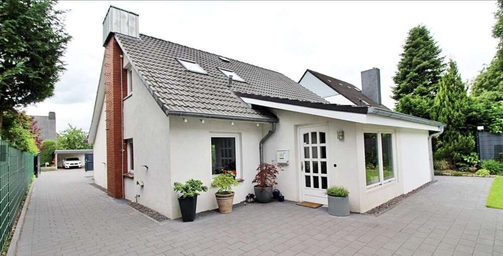 Haus zum Kaufen in Henstedt-Ulzburg 695.000 € 155 m²