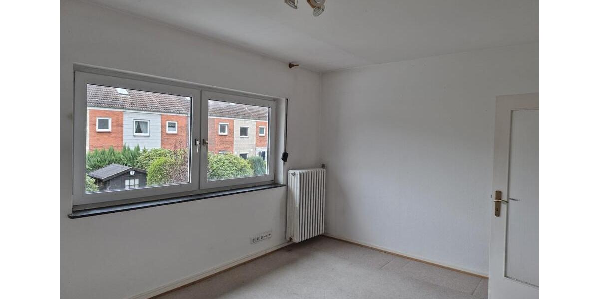 Reihenhaus Pinneberg - 3 Zimmer, 68 m&sup2;, 250.000&euro; | Angebot:27117610