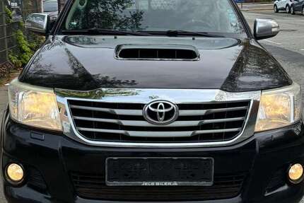 Toyota Hilux 420.152 km 13.900 &euro; Hamburg 20537