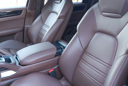 Porsche Cayenne 27.340 km 82.400 € Hamburg 20539