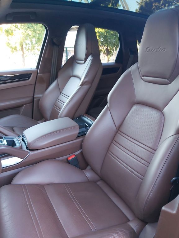 Porsche Cayenne 27.340 km 82.400 € Hamburg 20539