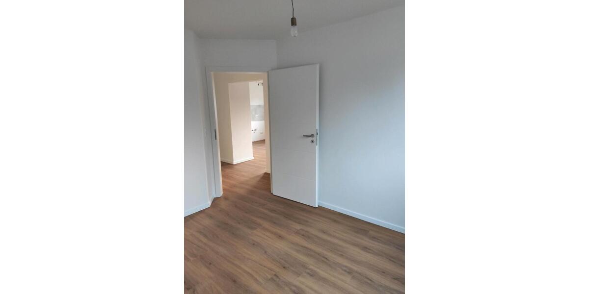 Dachgeschoßwohnung Hamburg Harburg - 3 Zimmer, 74 m&sup2;, 1.300&euro; | Angebot:25138262