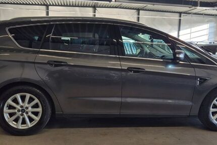 Ford S-Max 206.000 km 10.490 &euro; Geesthacht 21502