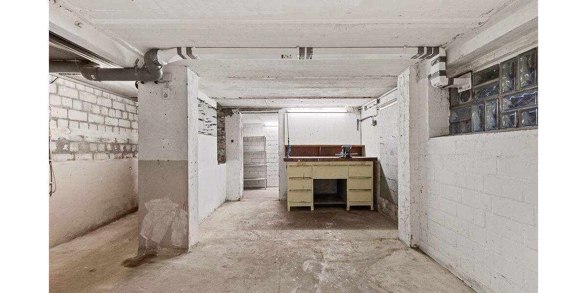 !NUR NOCH WARTELISTE! Freistehendes Ein- bis Zweifamilienhaus mit großem Garten & separierbaren Wohneinheiten 6 zimmer