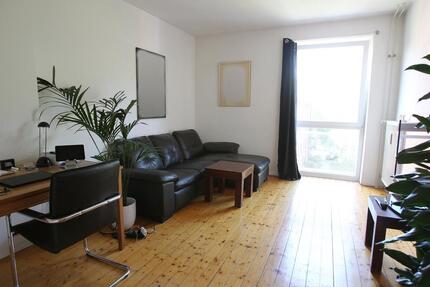 Möblierte 2 Zimmer Wohnung mit sonnigem Balkon zur Untermiete 2 zimmer