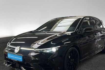 VW Golf 2.227 km 54.333 &euro; Hamburg 22761