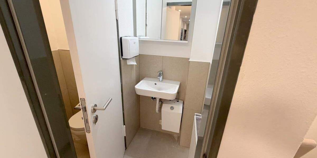 Gewerbeobjekt Hamburg Barmbek-Nord - 3 Zimmer, 99 m&sup2;, 1.500&euro; | Angebot:25879706