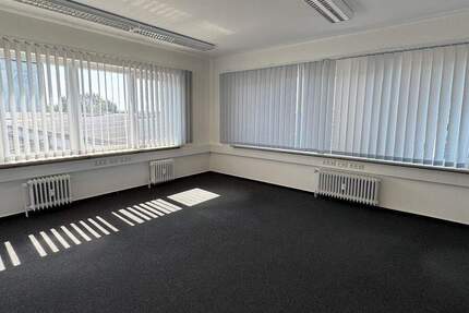 Gewerbeobjekt Hamburg Billbrook - 6 Zimmer, 180 m&sup2;, 1.962&euro; | Angebot:26258603