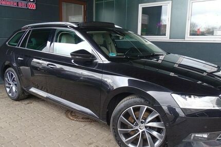 Skoda Superb 180.000 km 18.990 € Hamburg 22047
