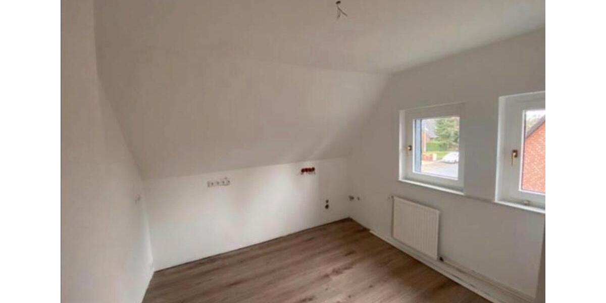 Etagenwohnung Ahrensburg - 3 Zimmer, 96 m&sup2;, 999&euro; | Angebot:26566626