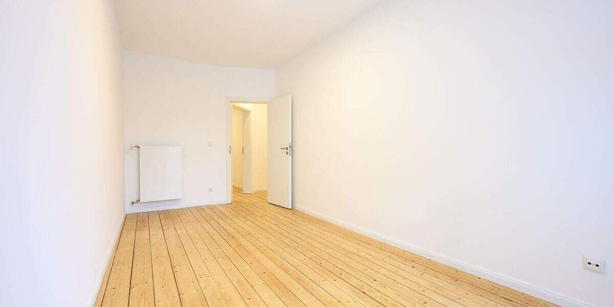 Heller 3 Zi. Altbau in ruhiger Lage in Barmbek Süd - Erstbezug nach Sanierung 3 zimmer