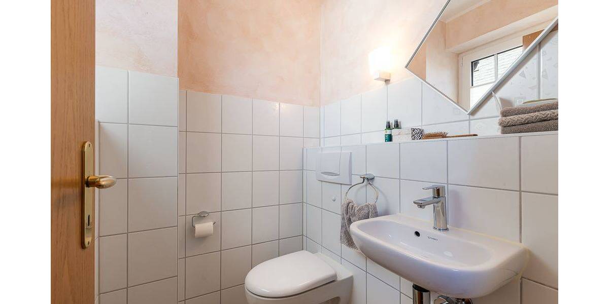 Einfamilienhaus Hamburg Schnelsen - 5 Zimmer, 131 m&sup2;, 850.000&euro; | Angebot:26291875