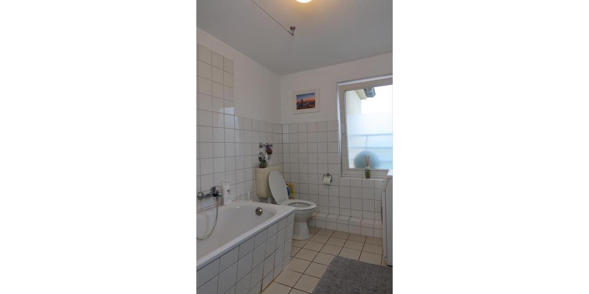 Dachgeschoßwohnung Hamburg Altona-Nord - 4.5 Zimmer, 104 m&sup2;, 2.400&euro; | Angebot:26484130