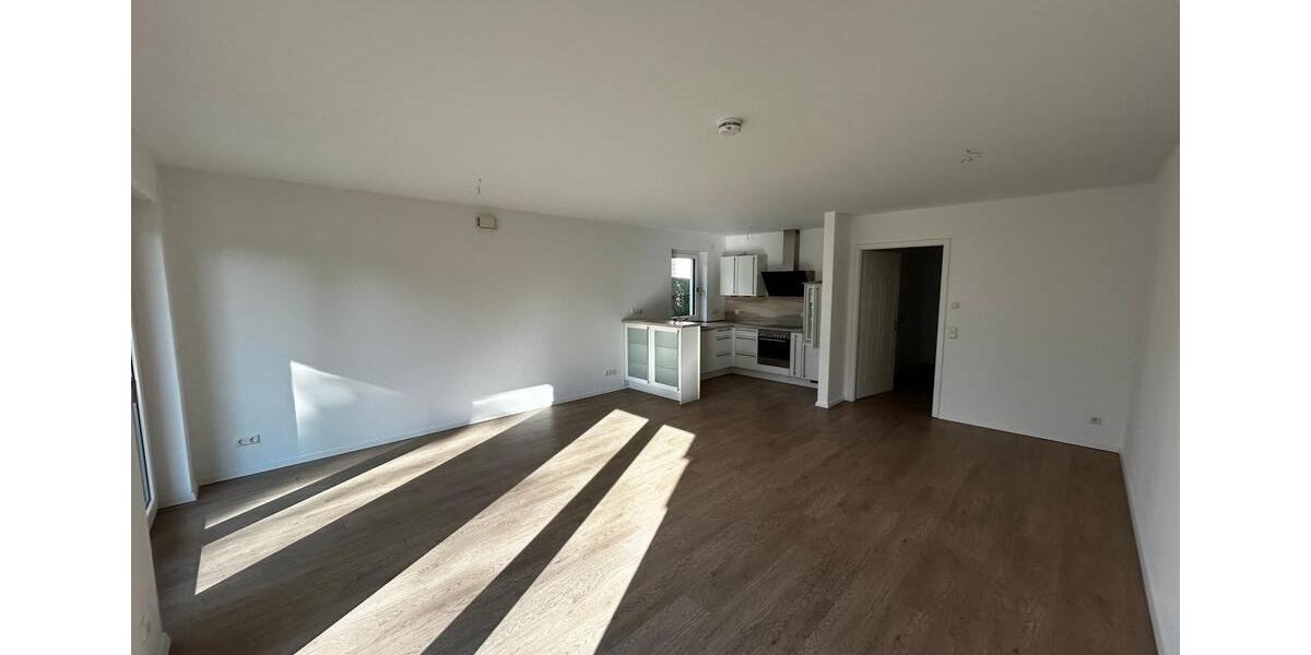 Etagenwohnung Buxtehude - 2 Zimmer, 77 m&sup2;, 1.116&euro; | Angebot:26183948