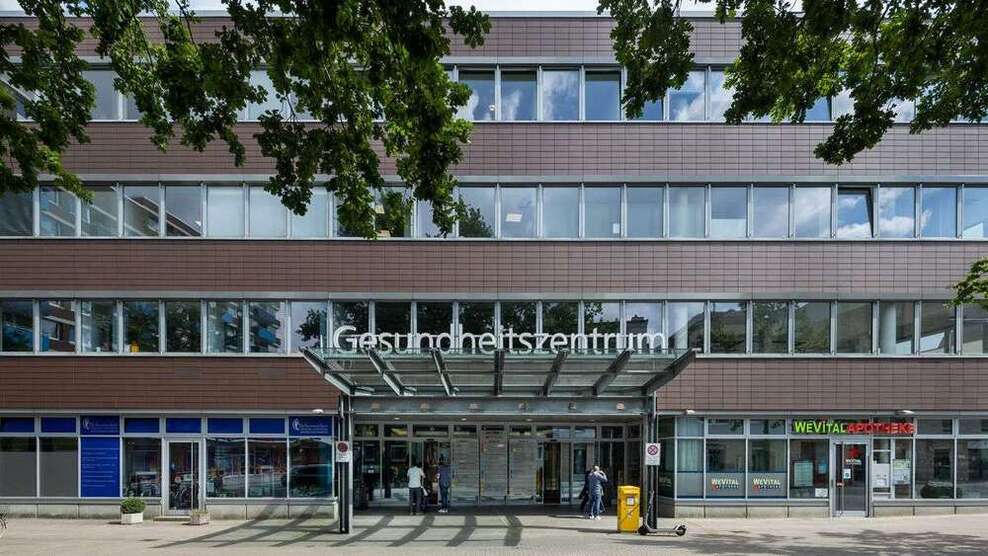 Büro in Hamburg 5.496,60 € 367 m²