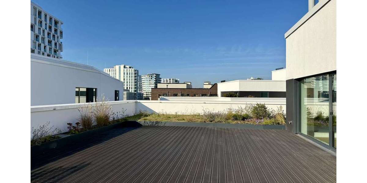 Wohnung zum Mieten in Hamburg 3.647 € 122 m² 2 zimmer