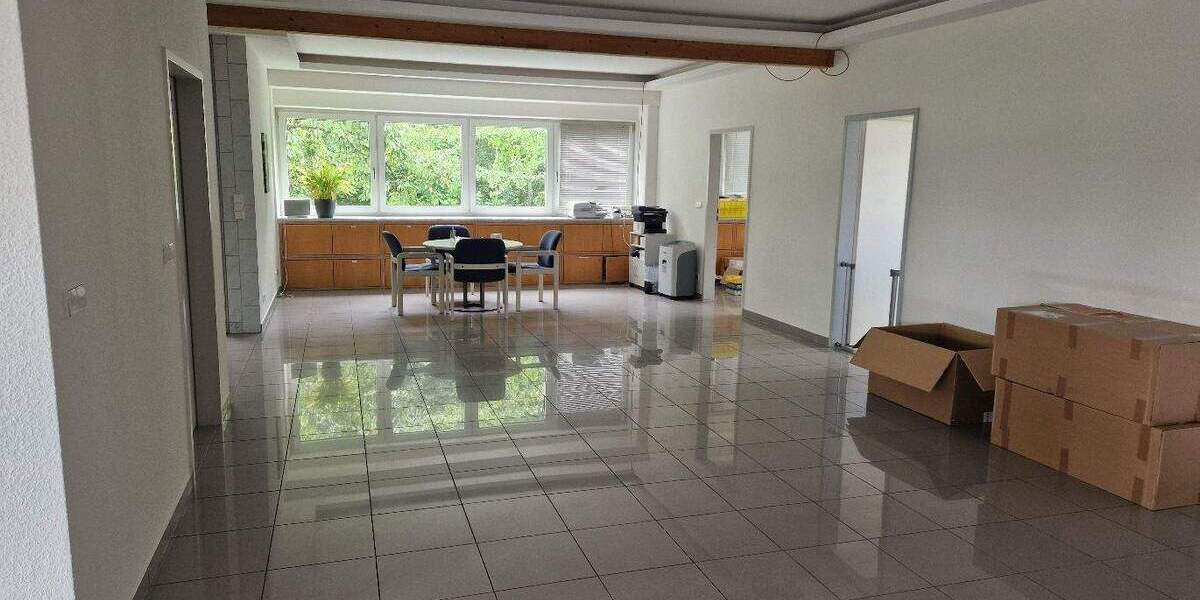 Großzügige Loft-Bürofläche mit Fußbodenheizung - flexibel gestaltbar, ab sofort zimmer