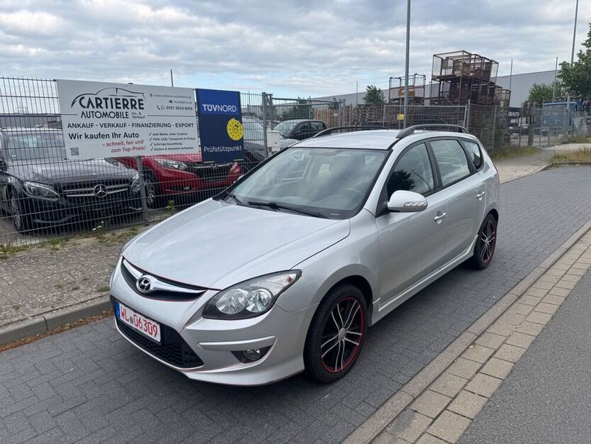 i30