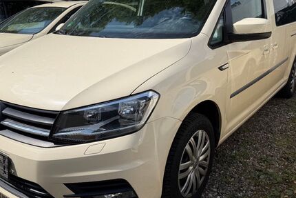 VW Caddy Maxi 319.120 km 7.950 &euro; Hamburg 20537