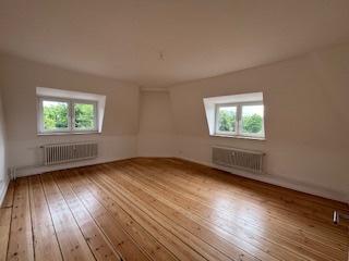 Dachgeschoßwohnung Hamburg Bahrenfeld - 6 Zimmer, 180 m&sup2;, 3.300&euro; | Angebot:26357237
