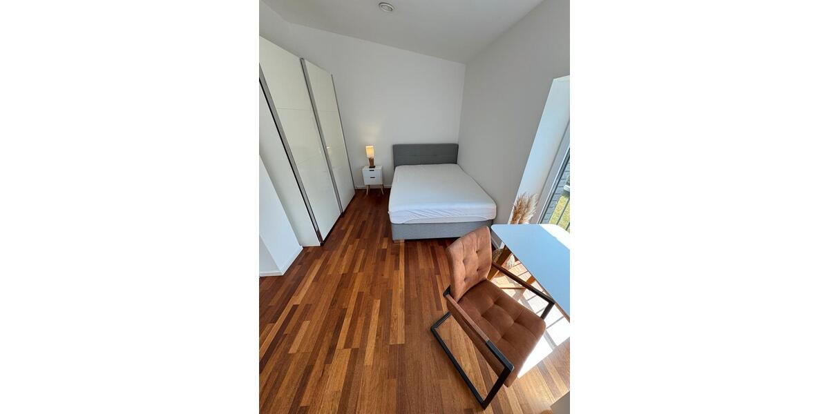 Etagenwohnung Hamburg Wandsbek - 5 Zimmer, 190 m&sup2;, 3.000&euro; | Angebot:26258753