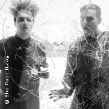 She Past Away + Special Guest: Isla Ola 09.05.2026 Markthalle Hamburg