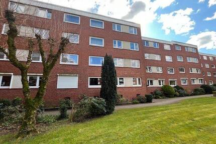 Frei ab 01.07.2025: Moderne 3-Zimmer-Wohnung mit Balkon, Keller und TG-Stellplatz in Poppenbüttel!