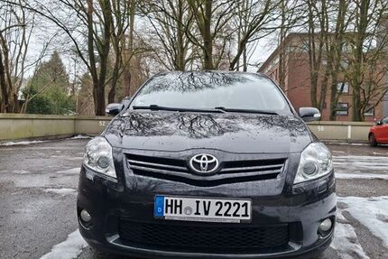 Toyota Auris 168.851 km 7.000 &euro; Hamburg 22145