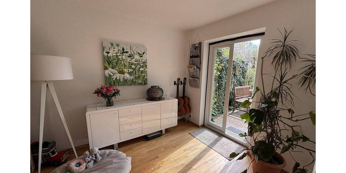 Reihenmittelhaus Hamburg Volksdorf - 4 Zimmer, 105 m&sup2;, 595.000&euro; | Angebot:26290442