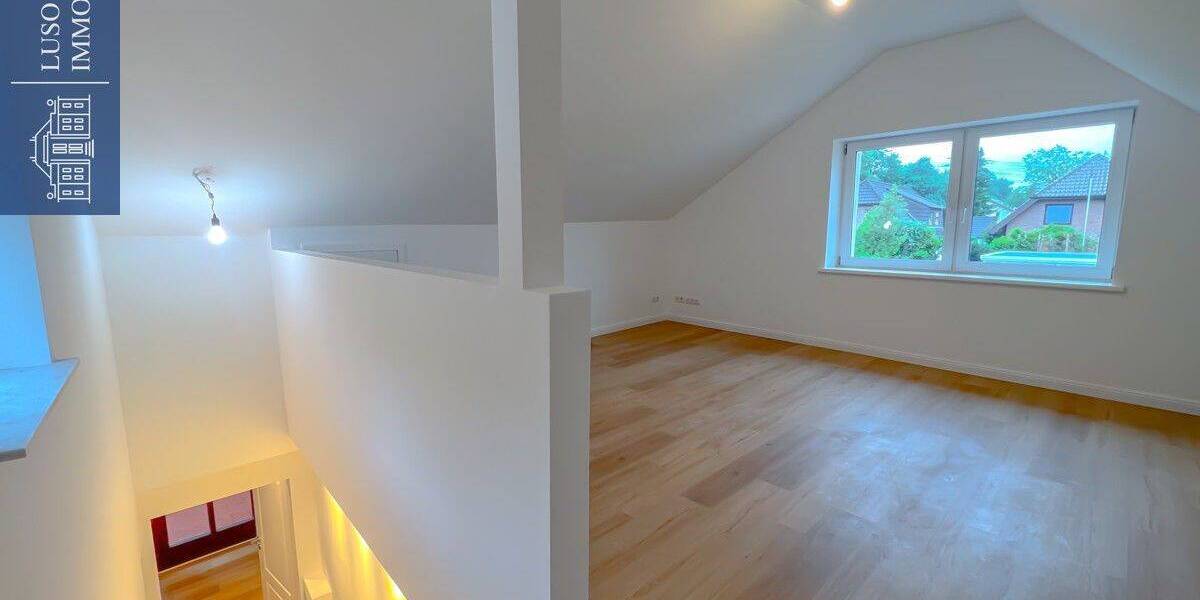 Einfamilienhaus Hamburg Eidelstedt - 3 Zimmer, 130 m&sup2;, 2.600&euro; | Angebot:26824857