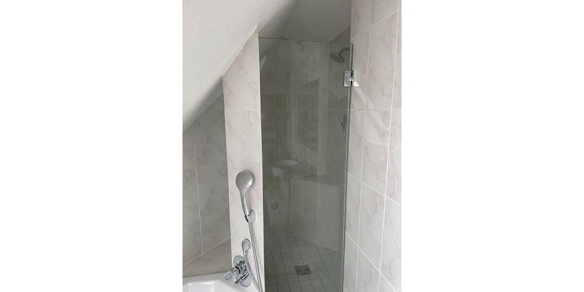 Dachgeschoßwohnung Quickborn - 3 Zimmer, 116 m&sup2;, 1.200&euro; | Angebot:24611415