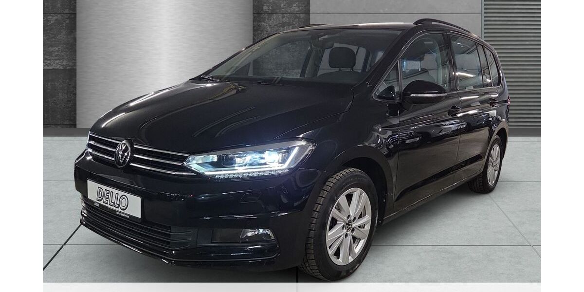 VW Touran 50.192 km 23.940 &euro; Hamburg 22047