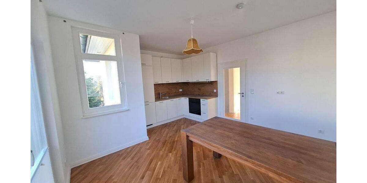 Genau richtig für Ihre kleine Familie oder für eine Zweier-WG der Generation 50 plus! 4 zimmer