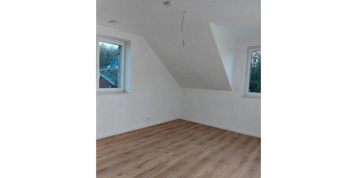 Erstbezug: Doppelhaushälfte vor den Toren von Hamburg 4 zimmer