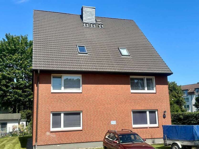 Haus zum Kaufen in Hamburg 869.000 € 255.98 m²