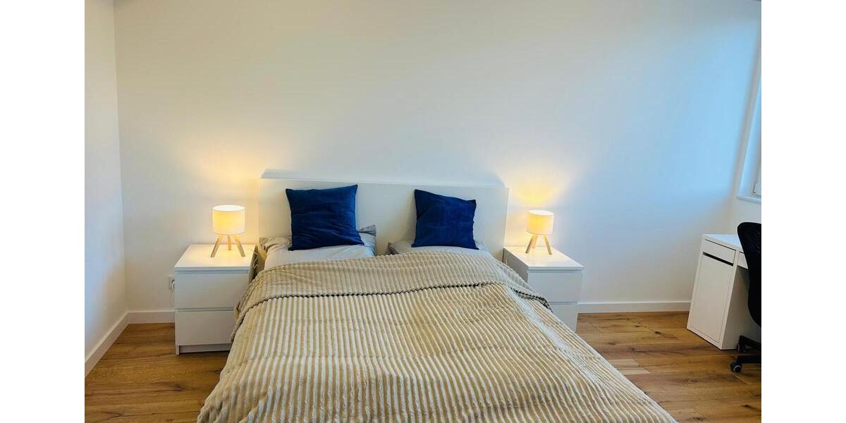 Wohnen auf Zeit: Neubauwohnung im charmantem Bestandshaus 3 zimmer