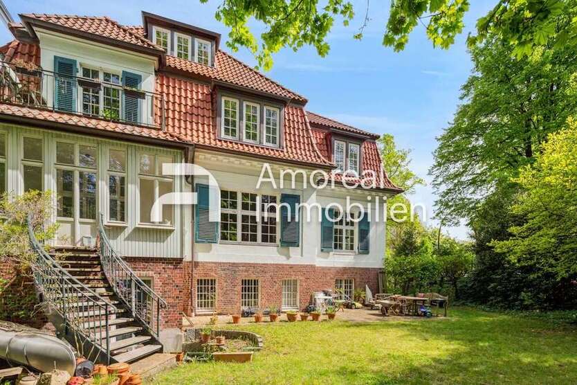 Haus zum Kaufen in Hamburg Eppendorf 7.500.000 € 595.53 m²